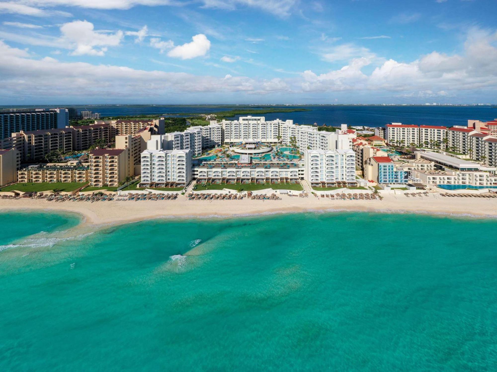 Azcapri Villa Boutique & Spa Cancún Exterior foto